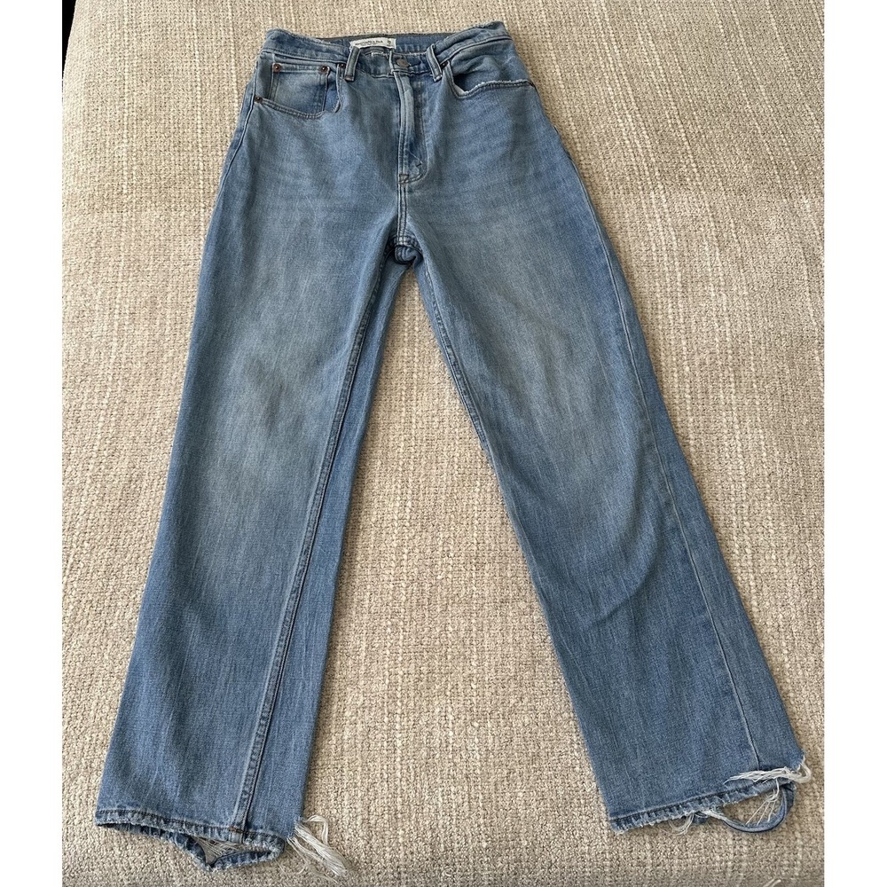 Abercrombie & Fitch Curve Love Jeans Size 26 2 Straight Ultra High Rise Light